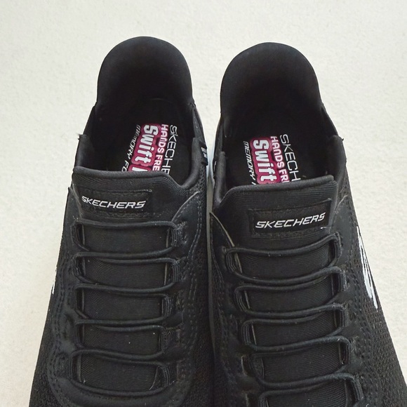 Skechers Hands Free Swift Fit Memory Foam Black White Sneakers Shoes Size 7 - Picture 3 of 16
